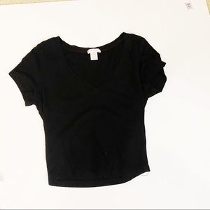 Tilly’s brand crop top
